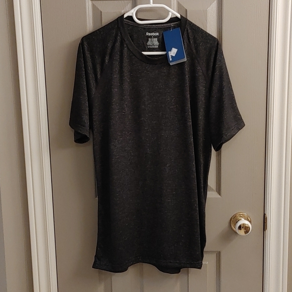 NWT Reebok Men's Large Play Dry  Black T-shirt